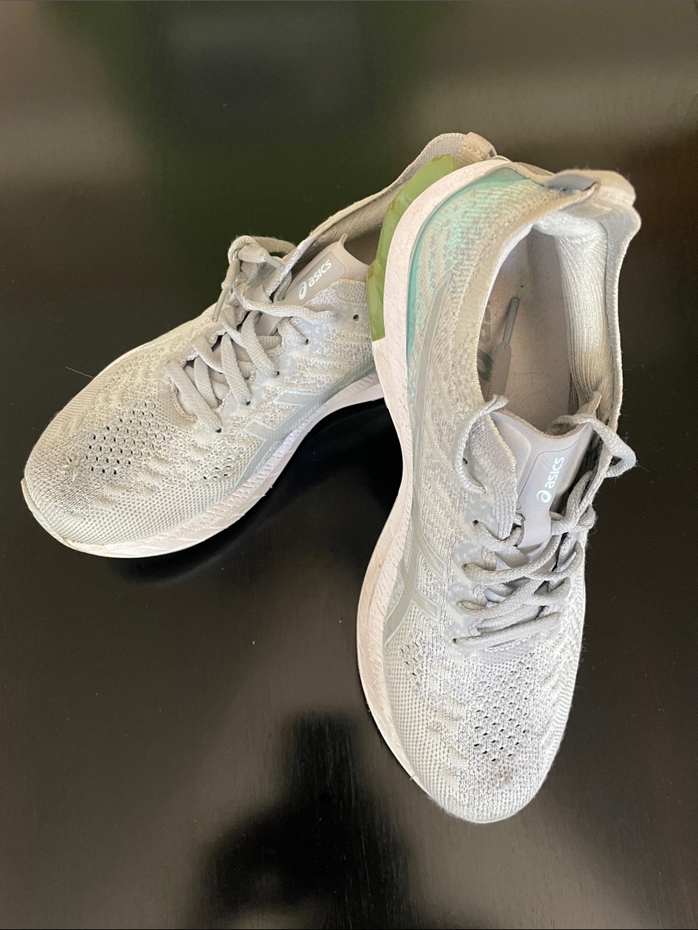 ASICS Gel-Kinsei Blast Womens Size 7 Glacier Grey Athletic Running Shoes.
